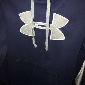 Men’s under armor sweatshirt